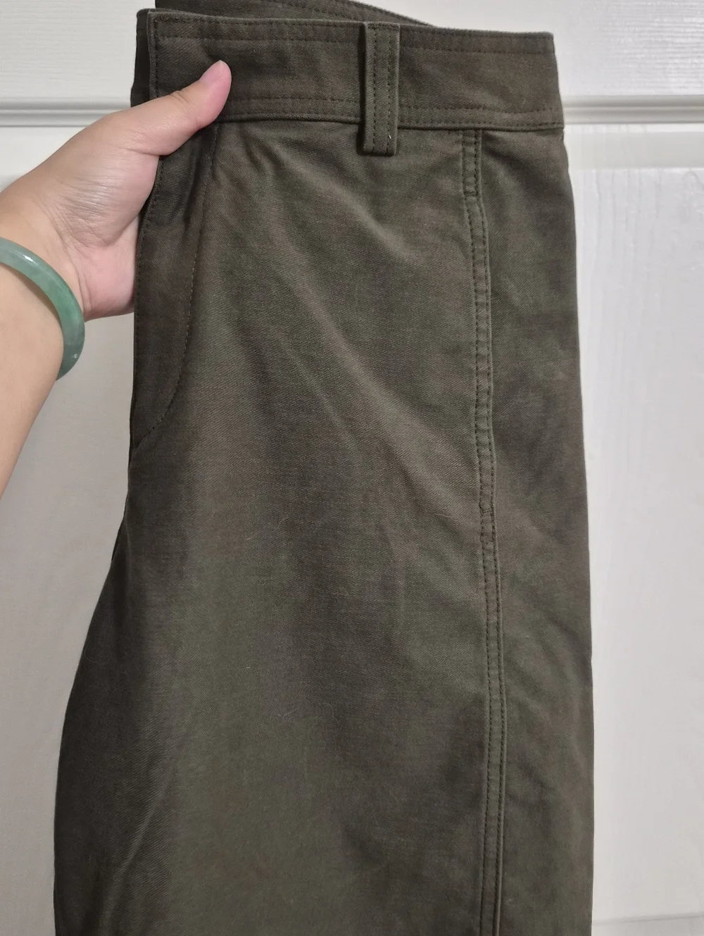 uniqlo jersey barrel pants in khaki green - Picture 4 of 5